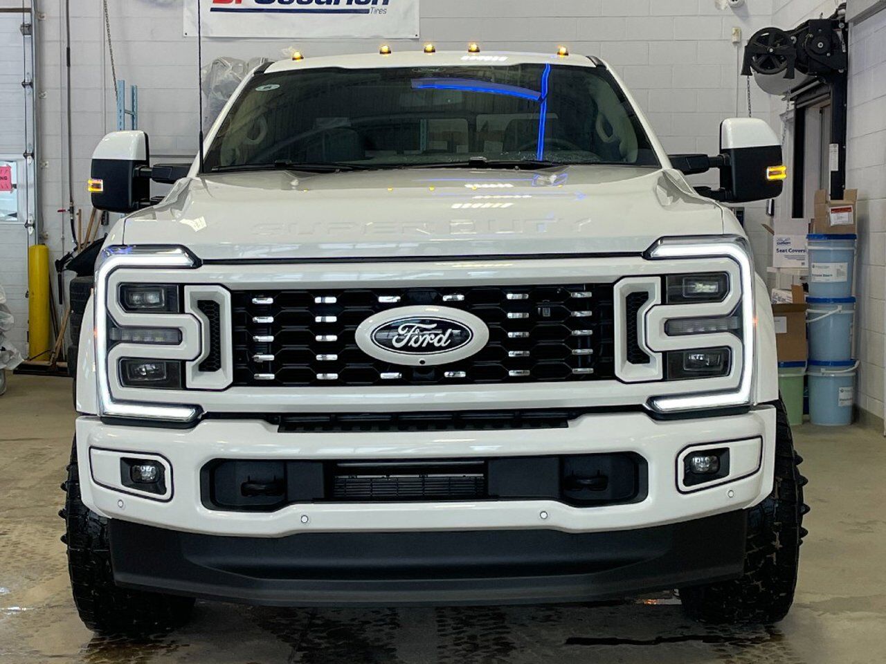 2025 Ford Super Duty F-450 DRW Platinum
