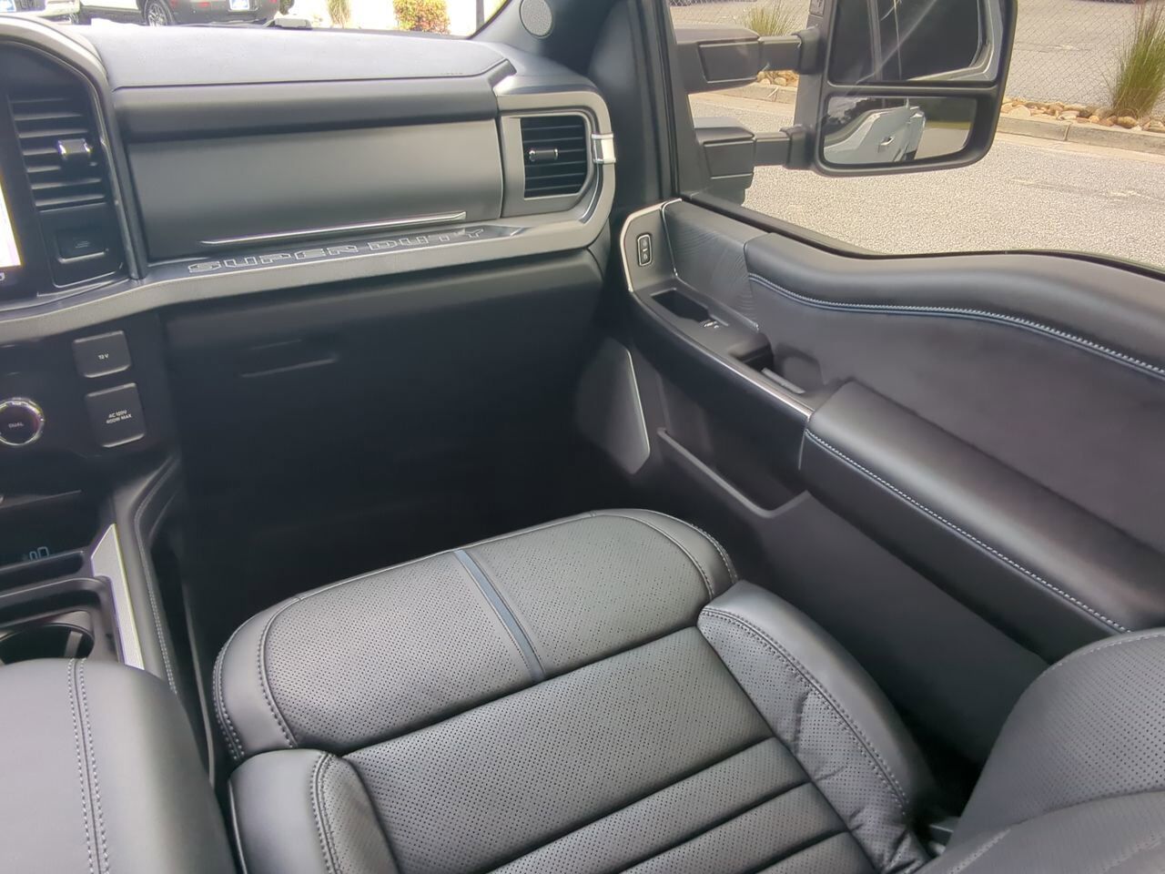 2025 Ford Super Duty F-450 DRW Platinum Winder GA