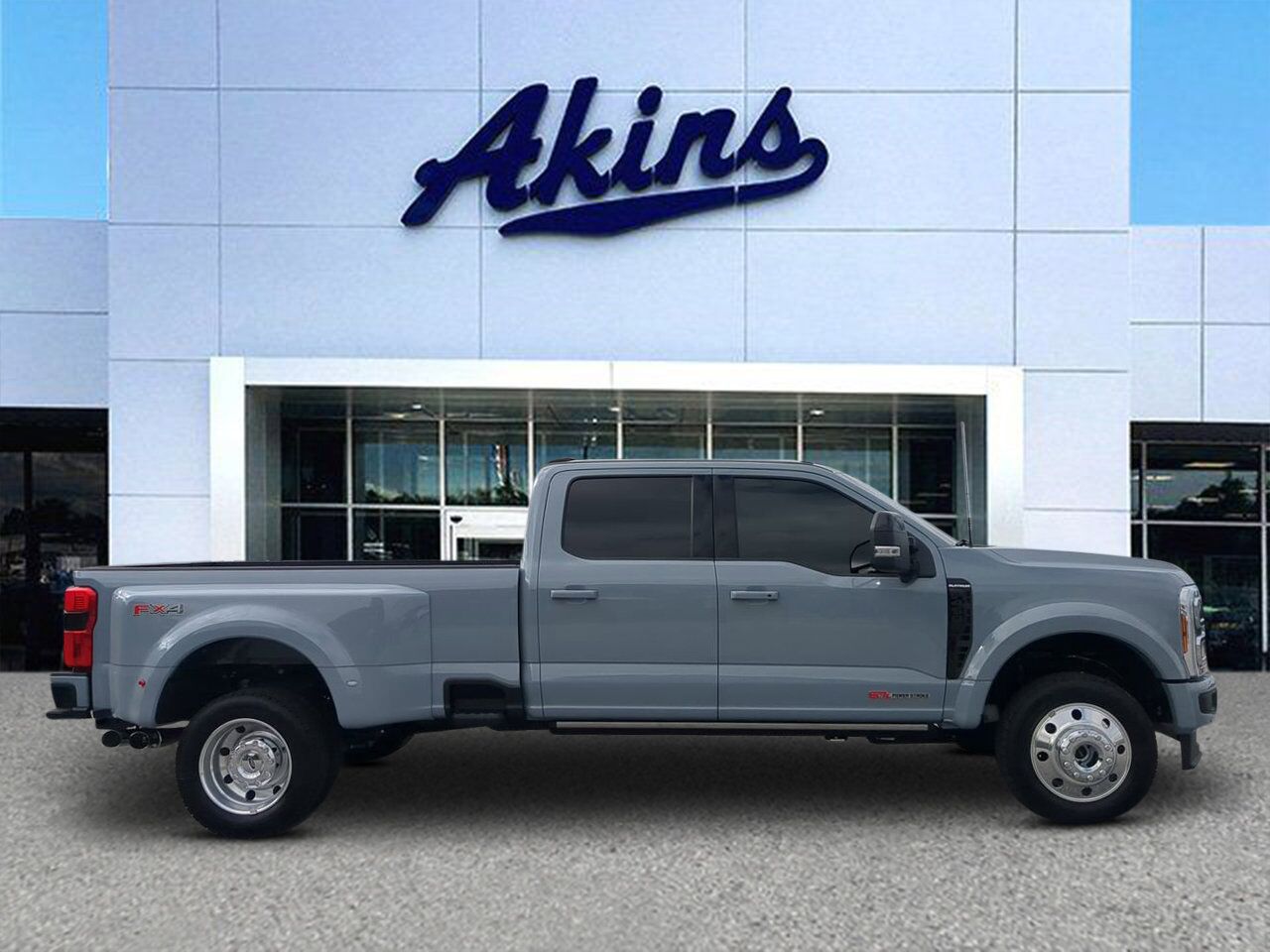 2025 Ford Super Duty F-450 DRW Platinum