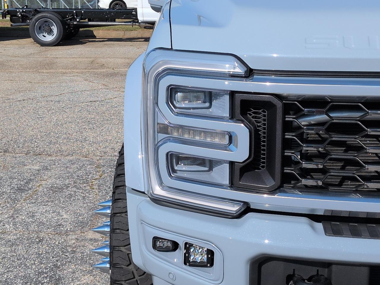 2025 Ford Super Duty F-450 DRW Platinum Winder GA