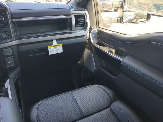 2025 Ford Super Duty F-450 DRW Platinum Winder GA