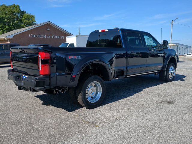 2025 Ford Super Duty F-450 DRW Platinum Winder GA