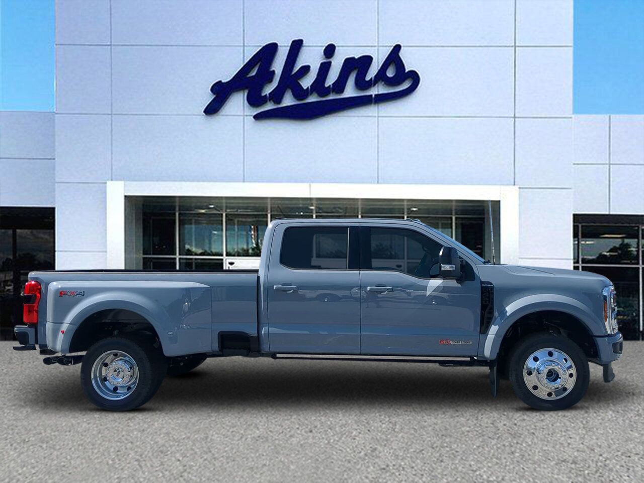 2025 Ford Super Duty F-450 DRW Platinum