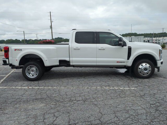 2025 Ford Super Duty F-450 DRW Platinum Winder GA