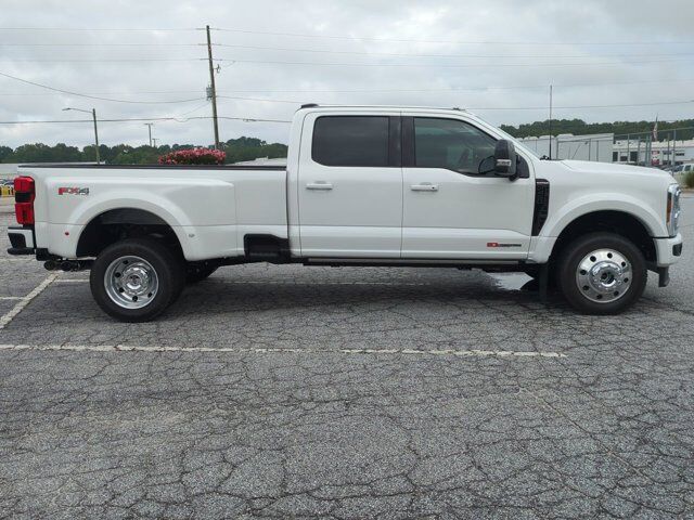 2025 Ford Super Duty F-450 DRW Platinum Winder GA