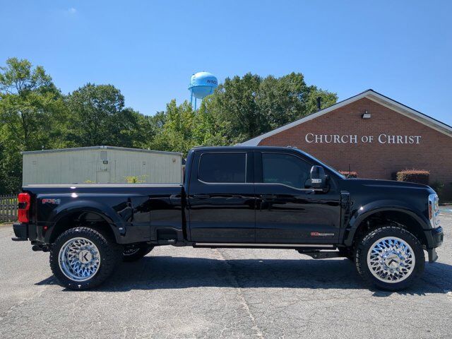2025 Ford Super Duty F-450 DRW Platinum Winder GA