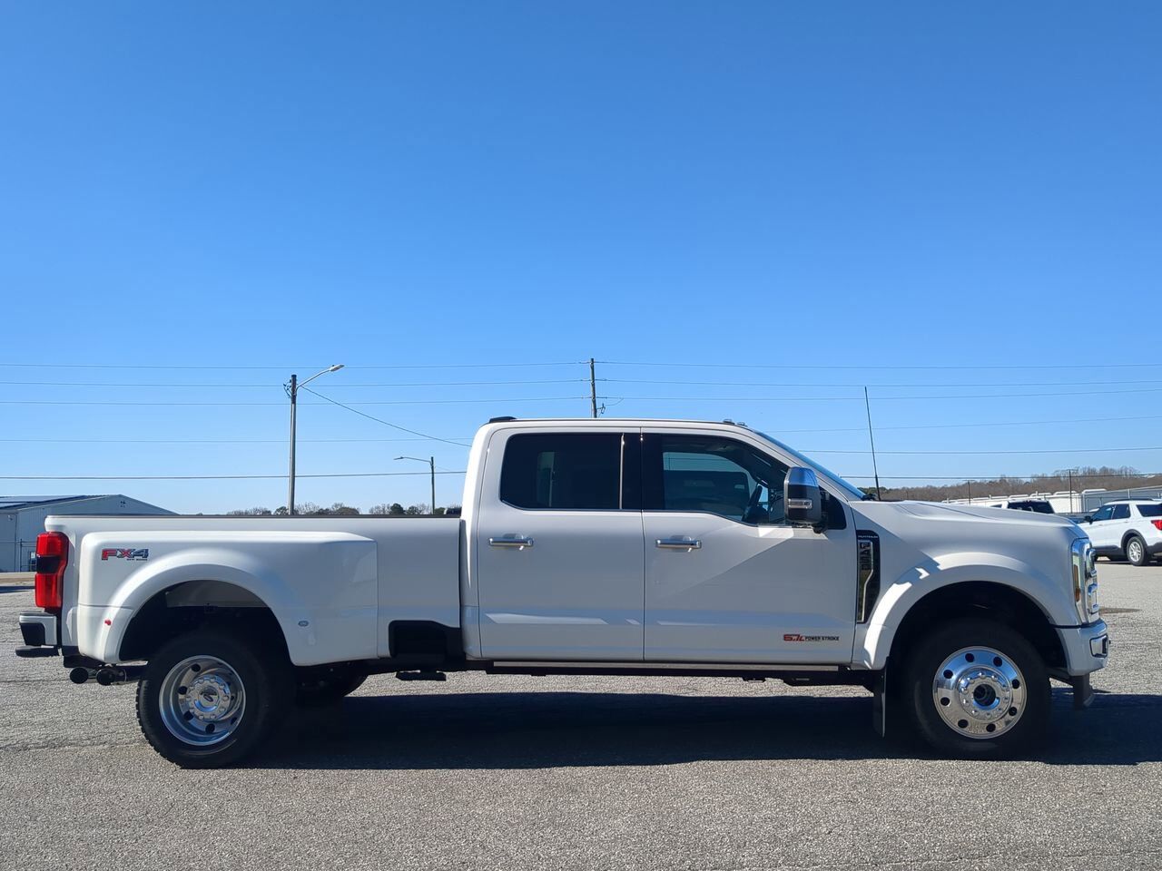 2025 Ford Super Duty F-450 DRW Platinum