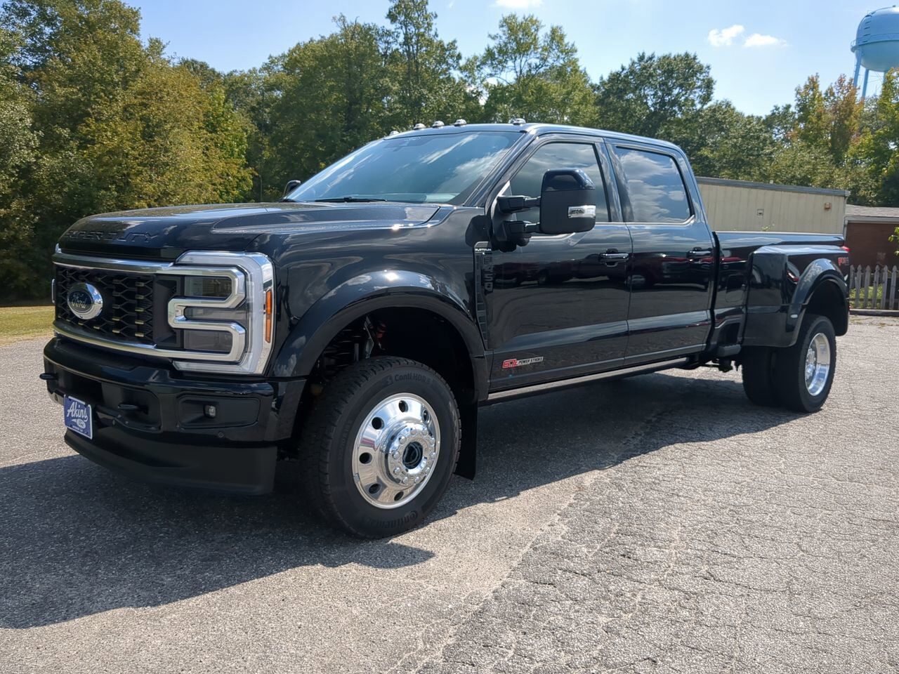2025 Ford Super Duty F-450 DRW Platinum Winder GA