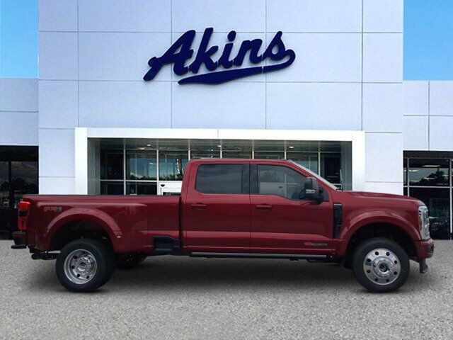 2025 Ford Super Duty F-450 DRW Platinum