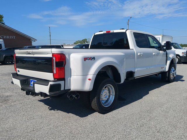 2025 Ford Super Duty F-450 DRW Platinum Winder GA