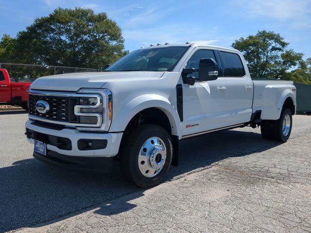 2025 Ford Super Duty F-450 DRW Platinum Winder GA