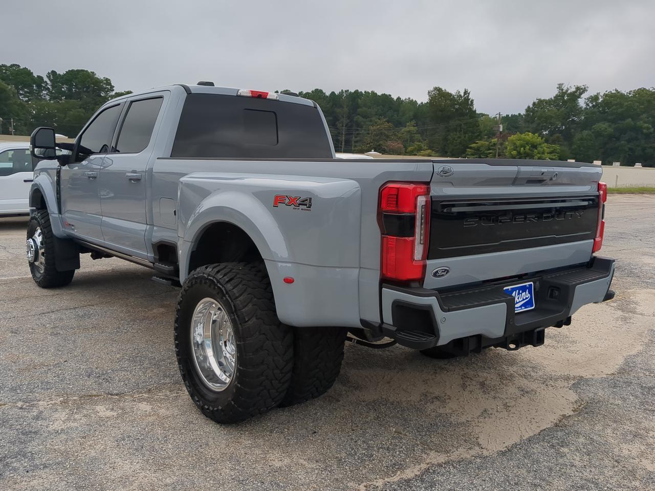 2025 Ford Super Duty F-450 DRW Platinum Winder GA