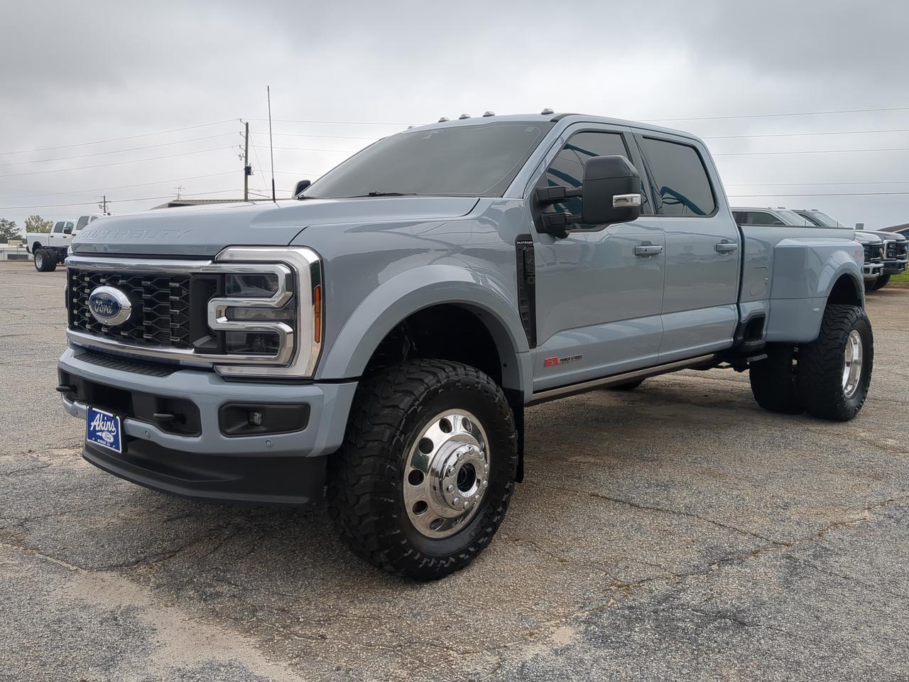 2025 Ford Super Duty F-450 DRW Platinum Winder GA