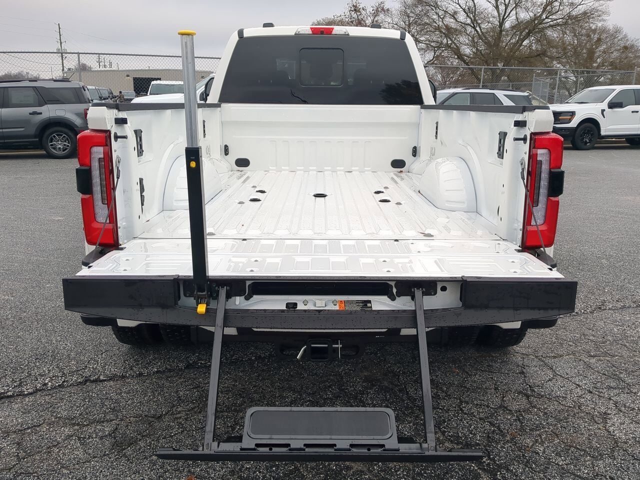 2025 Ford Super Duty F-450 DRW Platinum Winder GA