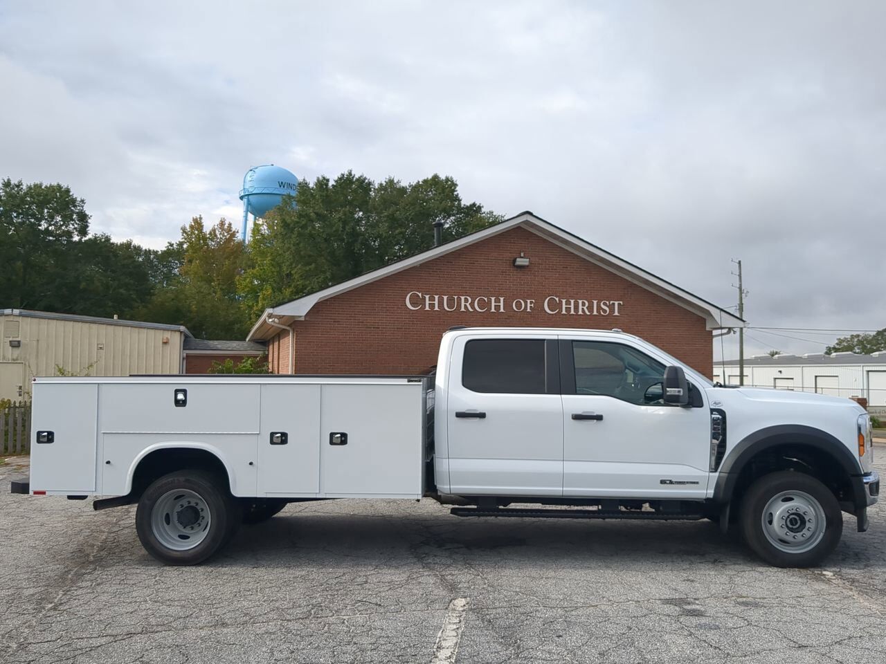 2025 Ford Super Duty F-450 DRW Service Body Appleton WI