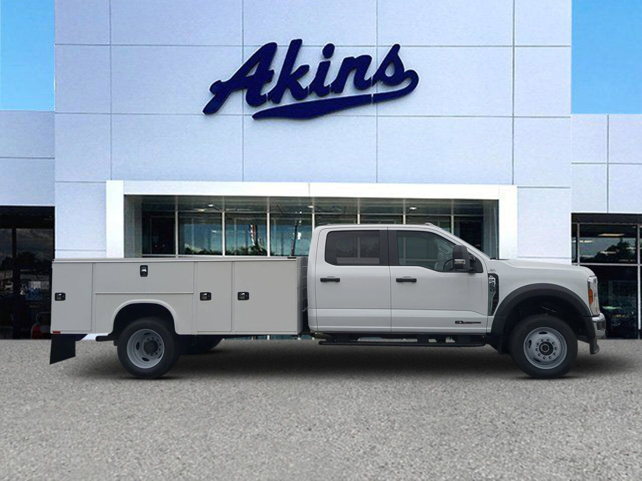 2025 Ford Super Duty F-450 DRW Service Body