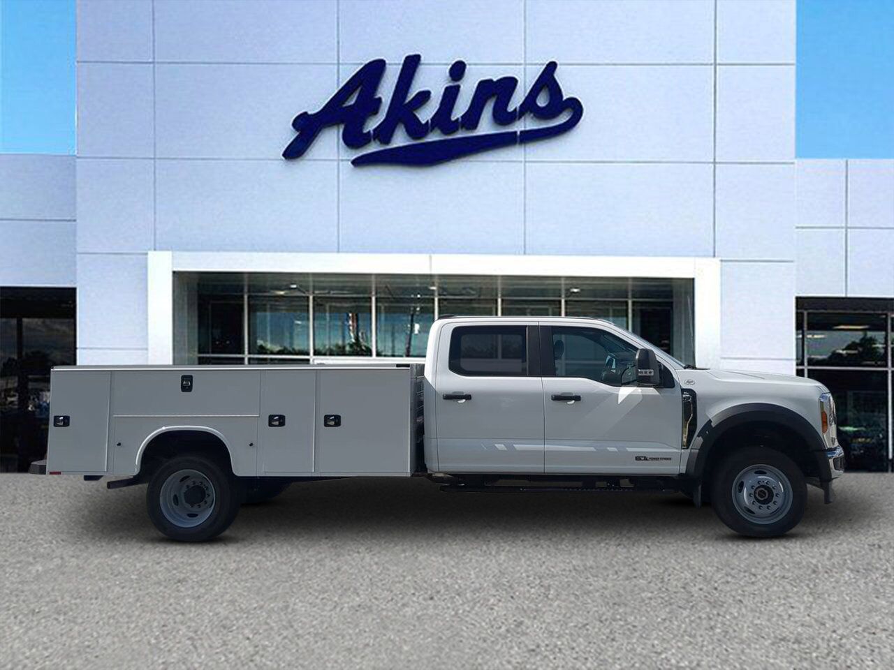 2025 Ford Super Duty F-450 DRW Service Body