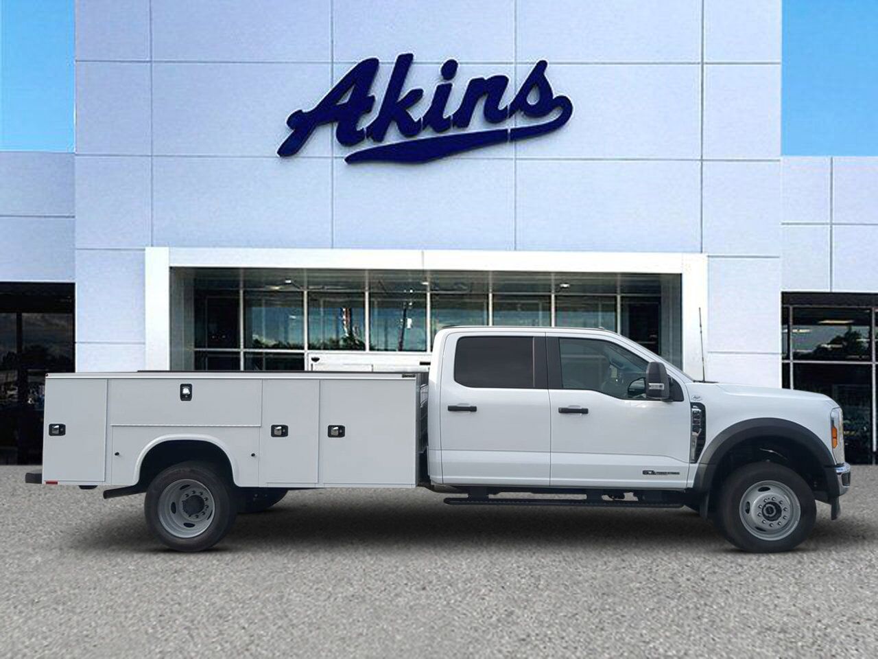 2025 Ford Super Duty F-450 DRW Service Body