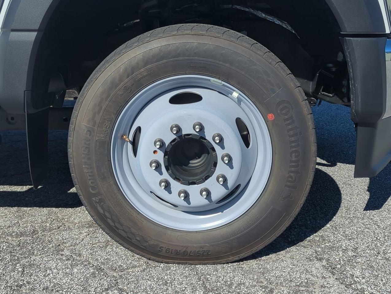 2025 Ford Super Duty F-450 DRW Service Body Winder GA