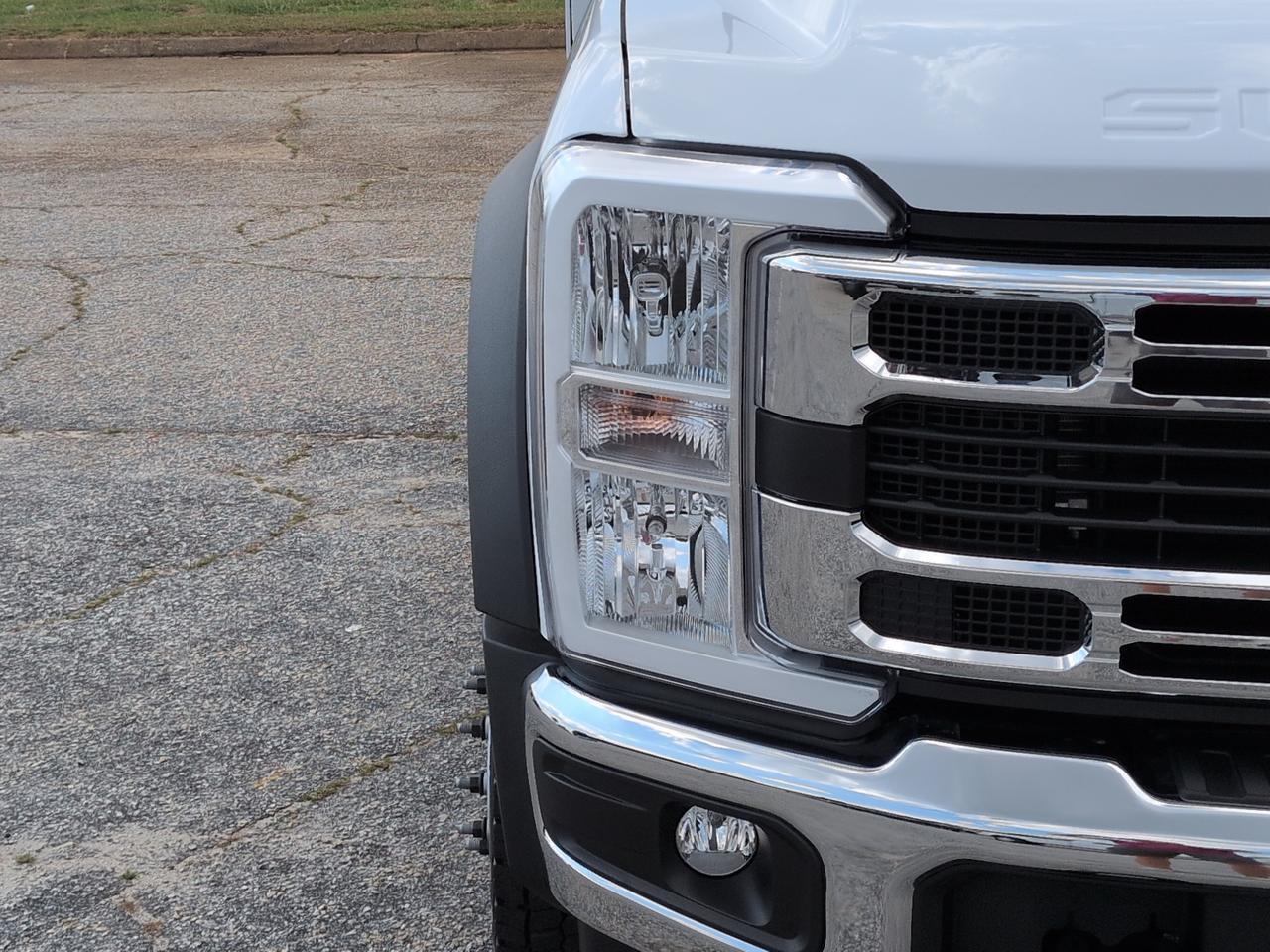 2025 Ford Super Duty F-450 DRW Service Body Winder GA