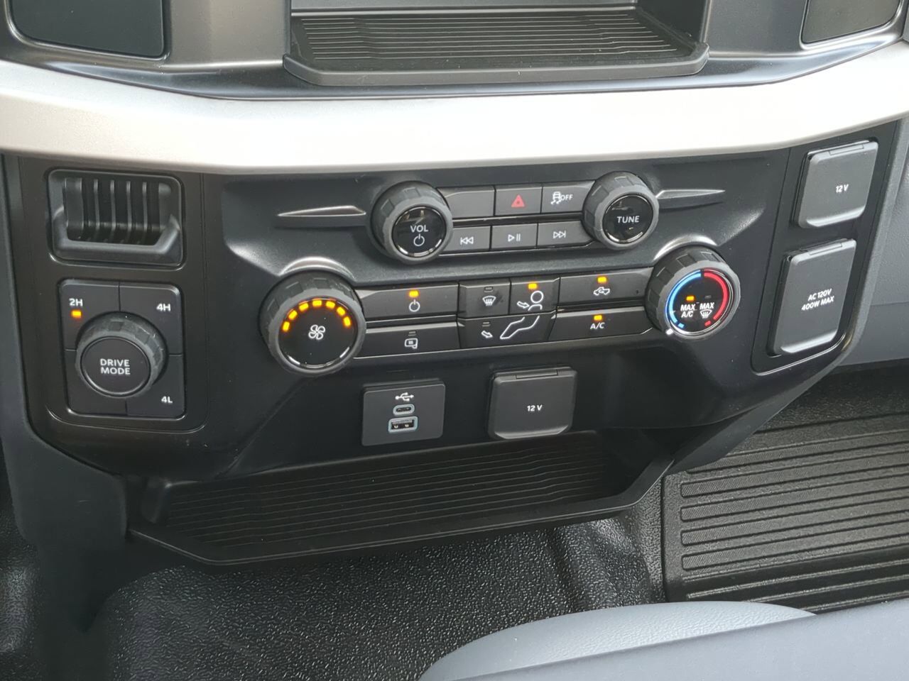 2025 Ford Super Duty F-450 DRW Service Body Winder GA
