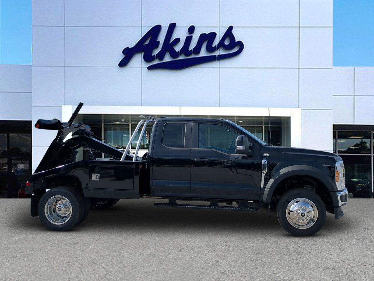 2025 Ford Super Duty F-450 DRW WRECKER