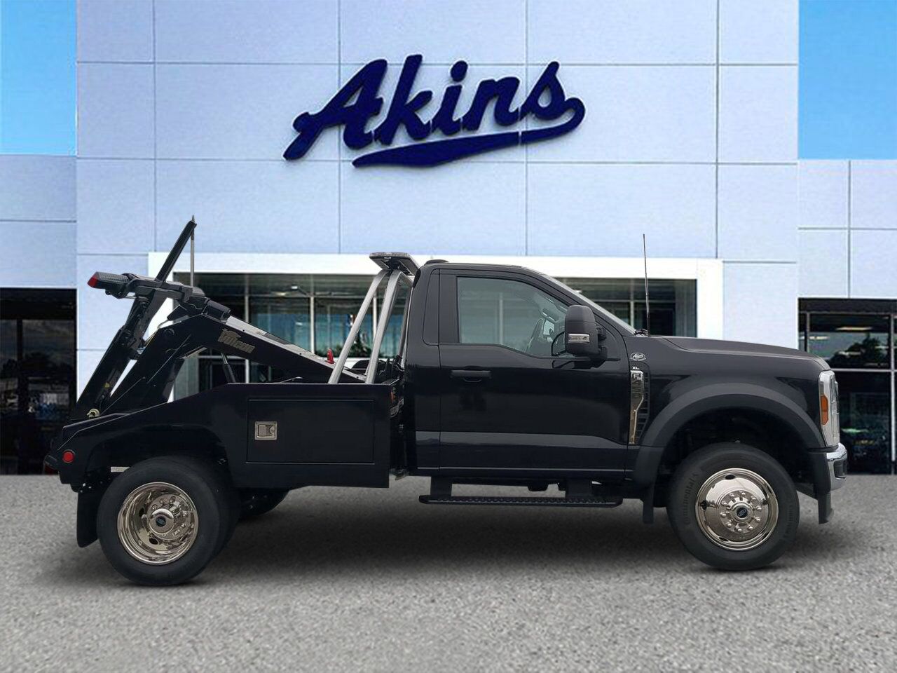 2025 Ford Super Duty F-450 DRW Wrecker