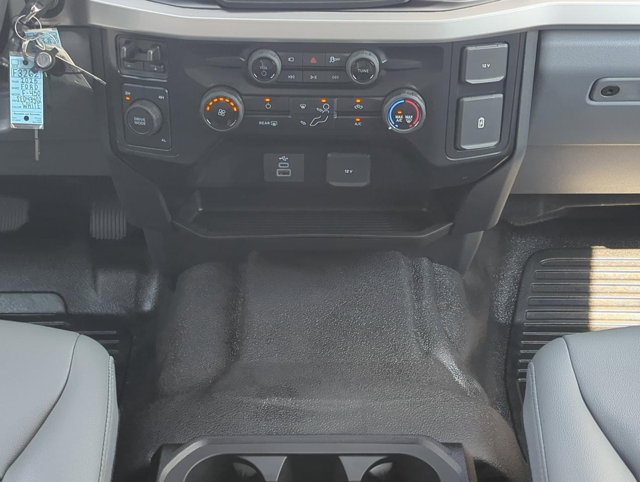 2025 Ford Super Duty F-450 DRW XL Appleton WI