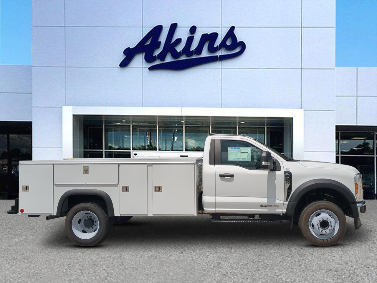 2025 Ford Super Duty F-450 DRW