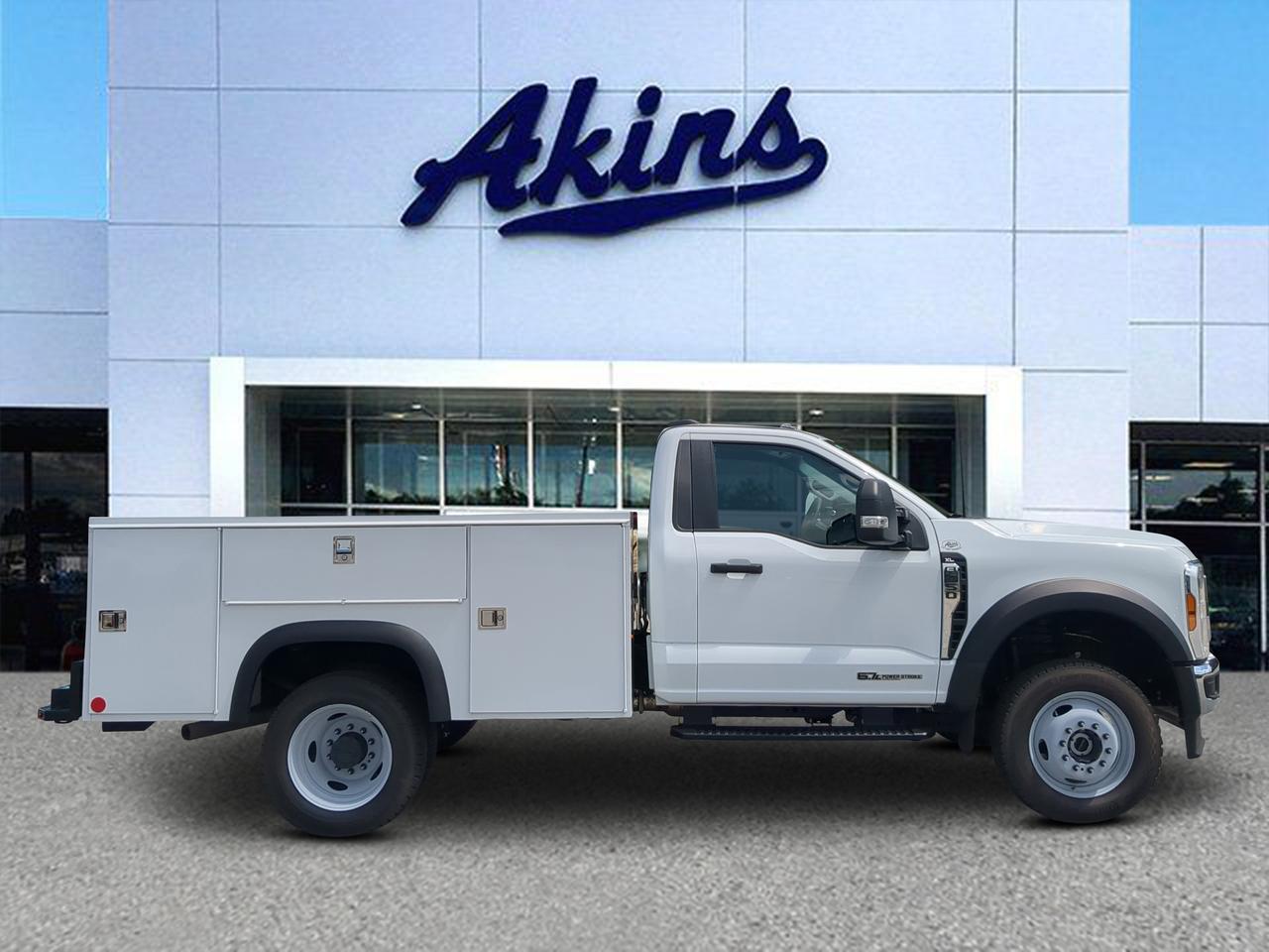 2025 Ford Super Duty F-450 DRW XL