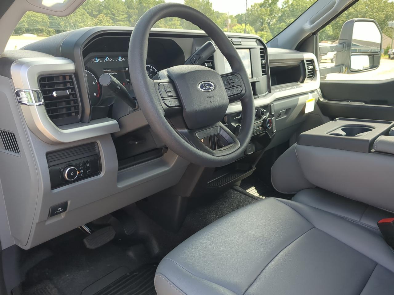 2025 Ford Super Duty F-450 DRW XL Winder GA