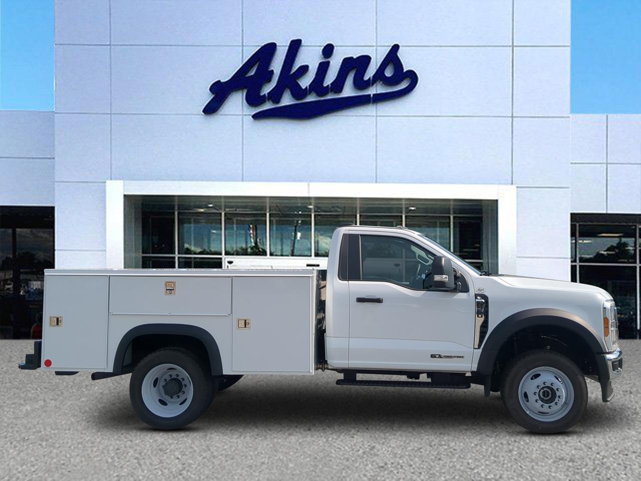 2025 Ford Super Duty F-450 DRW