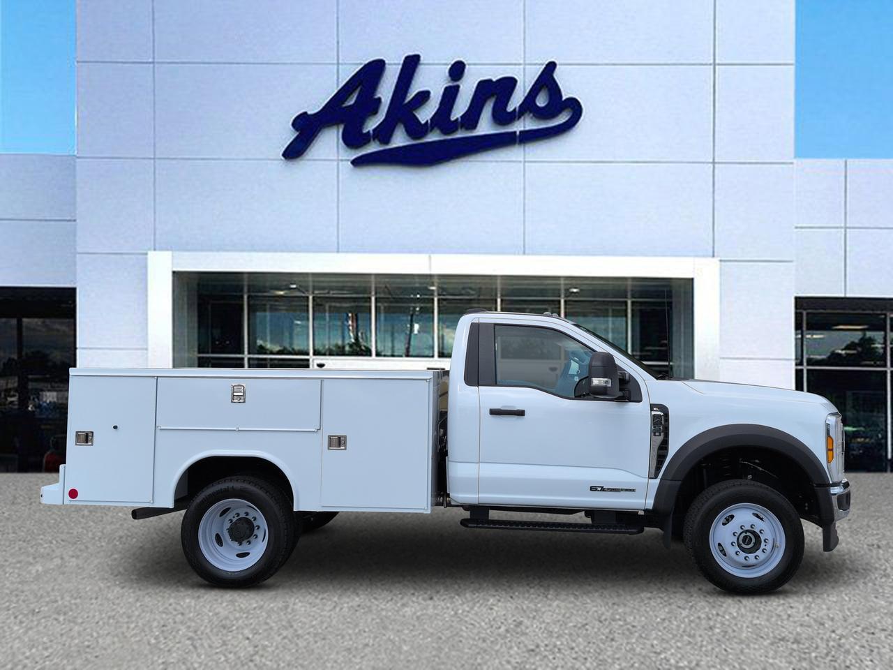 2025 Ford Super Duty F-450 DRW XL
