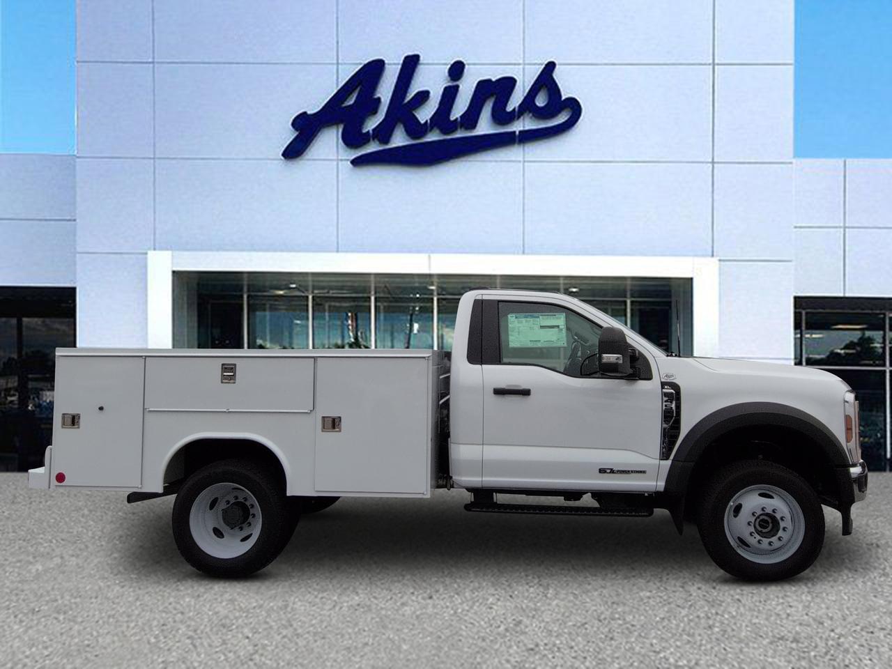 2025 Ford Super Duty F-450 DRW