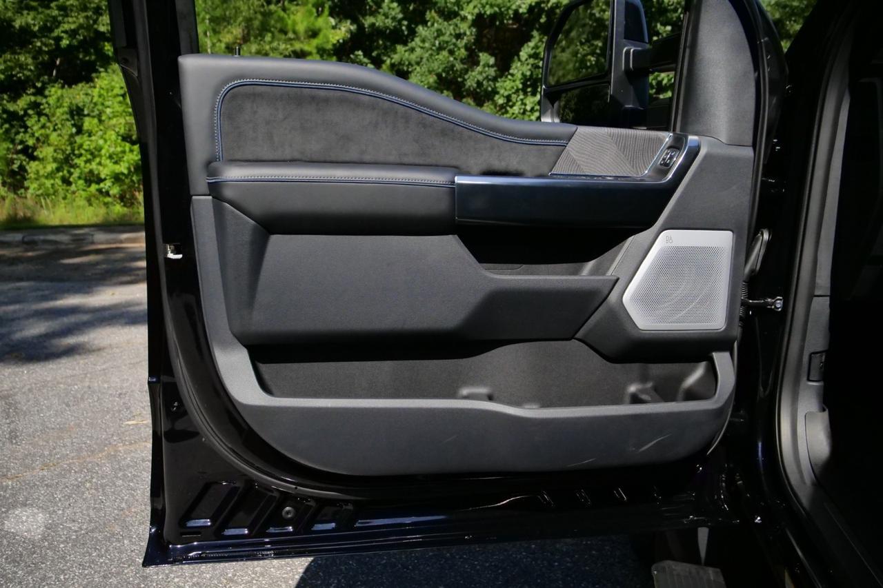 2025 Ford Super Duty F-450 Platinum 4X4 / DRW / HO Diesel / Pro Power Onboard! Lincolnton NC