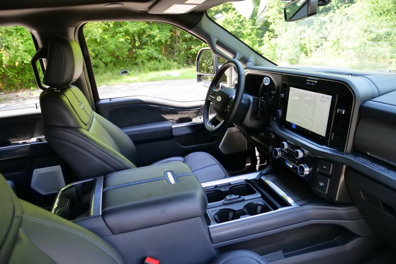 2025 Ford Super Duty F-450 Platinum 4X4 / DRW / HO Diesel / Pro Power Onboard! Lincolnton NC