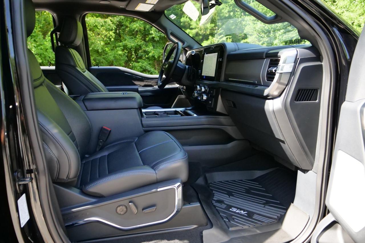 2025 Ford Super Duty F-450 Platinum 4X4 / DRW / HO Diesel / Pro Power Onboard! Lincolnton NC