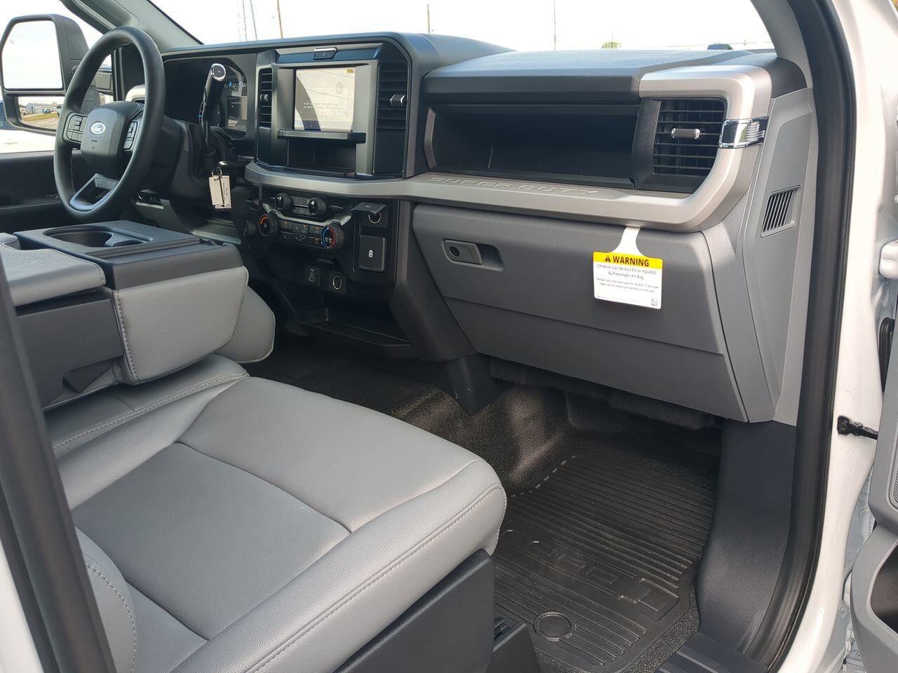 2025 Ford Super Duty F-550 DRW Box Truck Winder GA