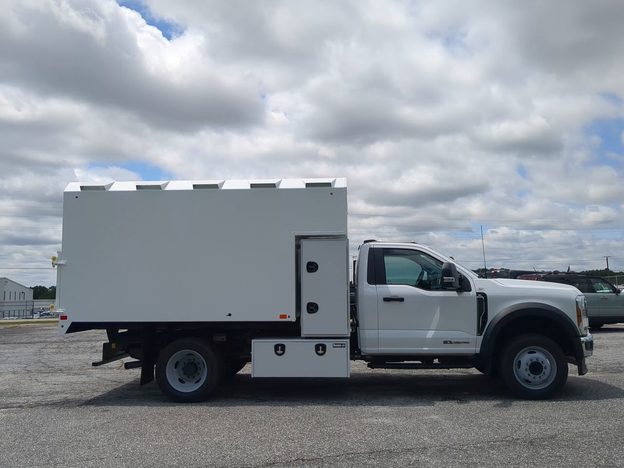 2025 Ford Super Duty F-550 DRW Chipper Truck Winder GA