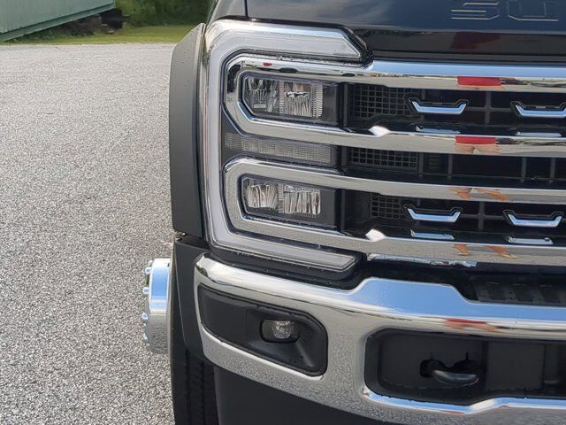 2025 Ford Super Duty F-550 DRW LARIAT Winder GA