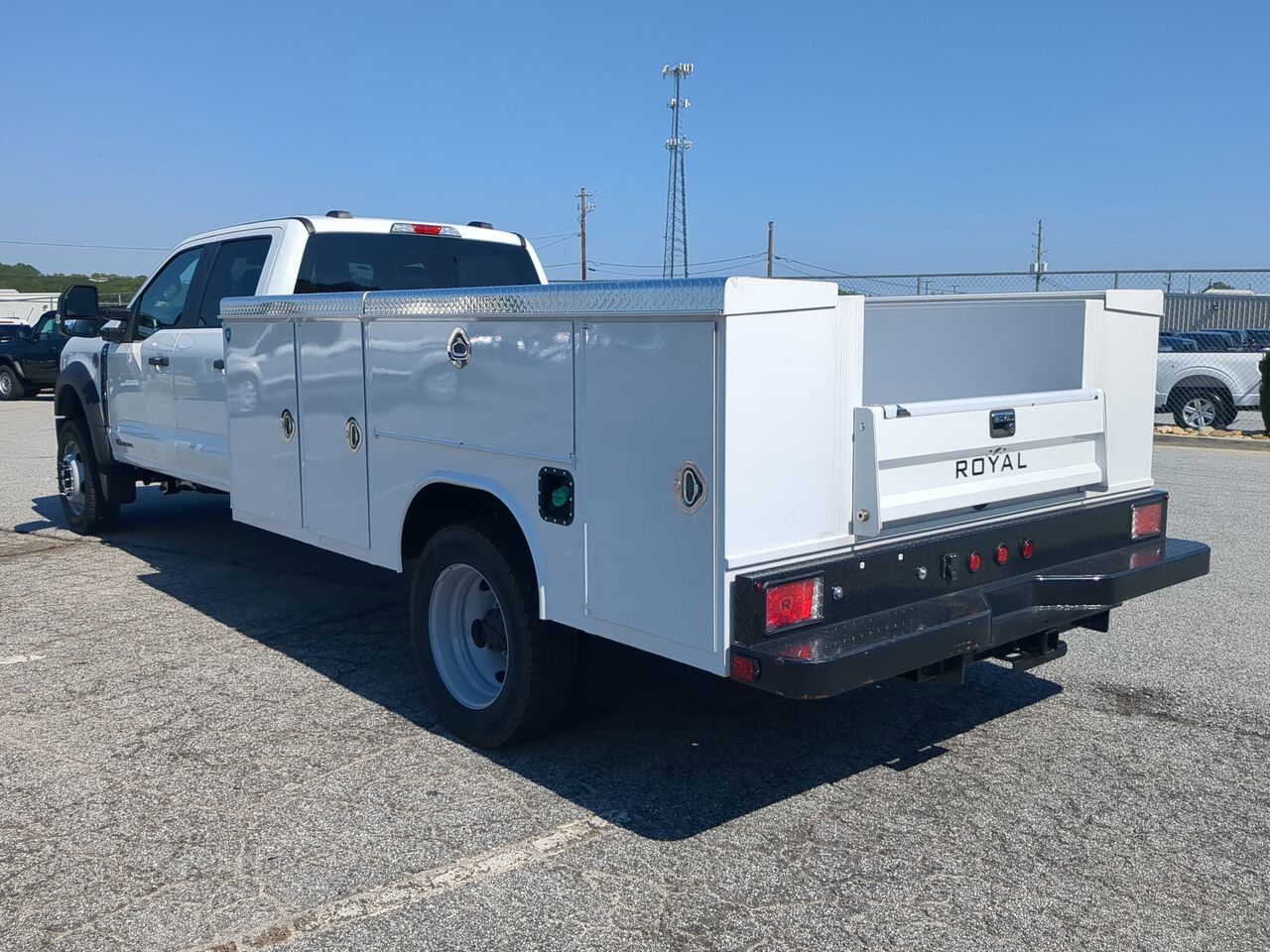 2025 Ford Super Duty F-550 DRW SERVICE BODY Winder GA