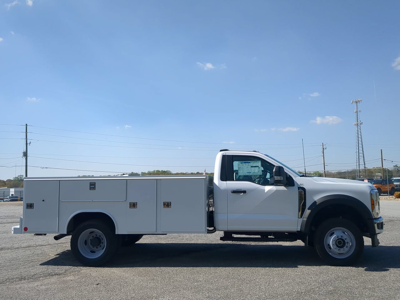 2025 Ford Super Duty F-550 DRW Service Body Winder GA