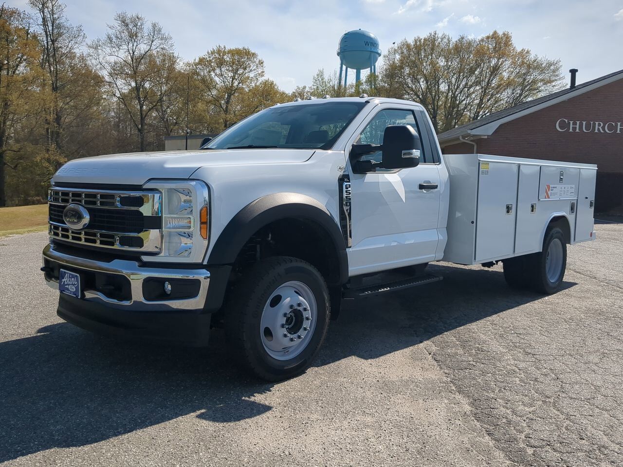 2025 Ford Super Duty F-550 DRW Service Body Winder GA