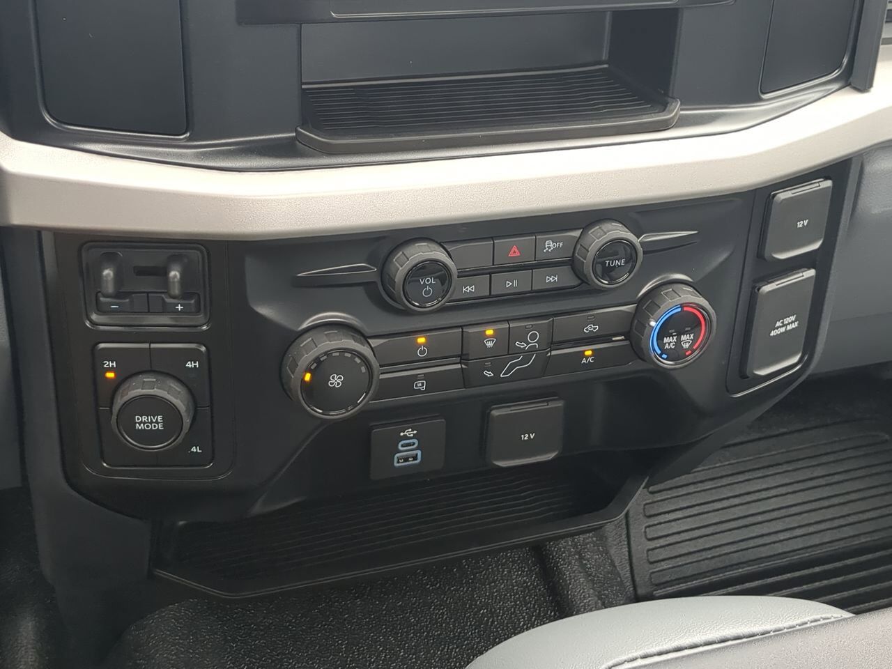 2025 Ford Super Duty F-550 DRW Service Body Winder GA