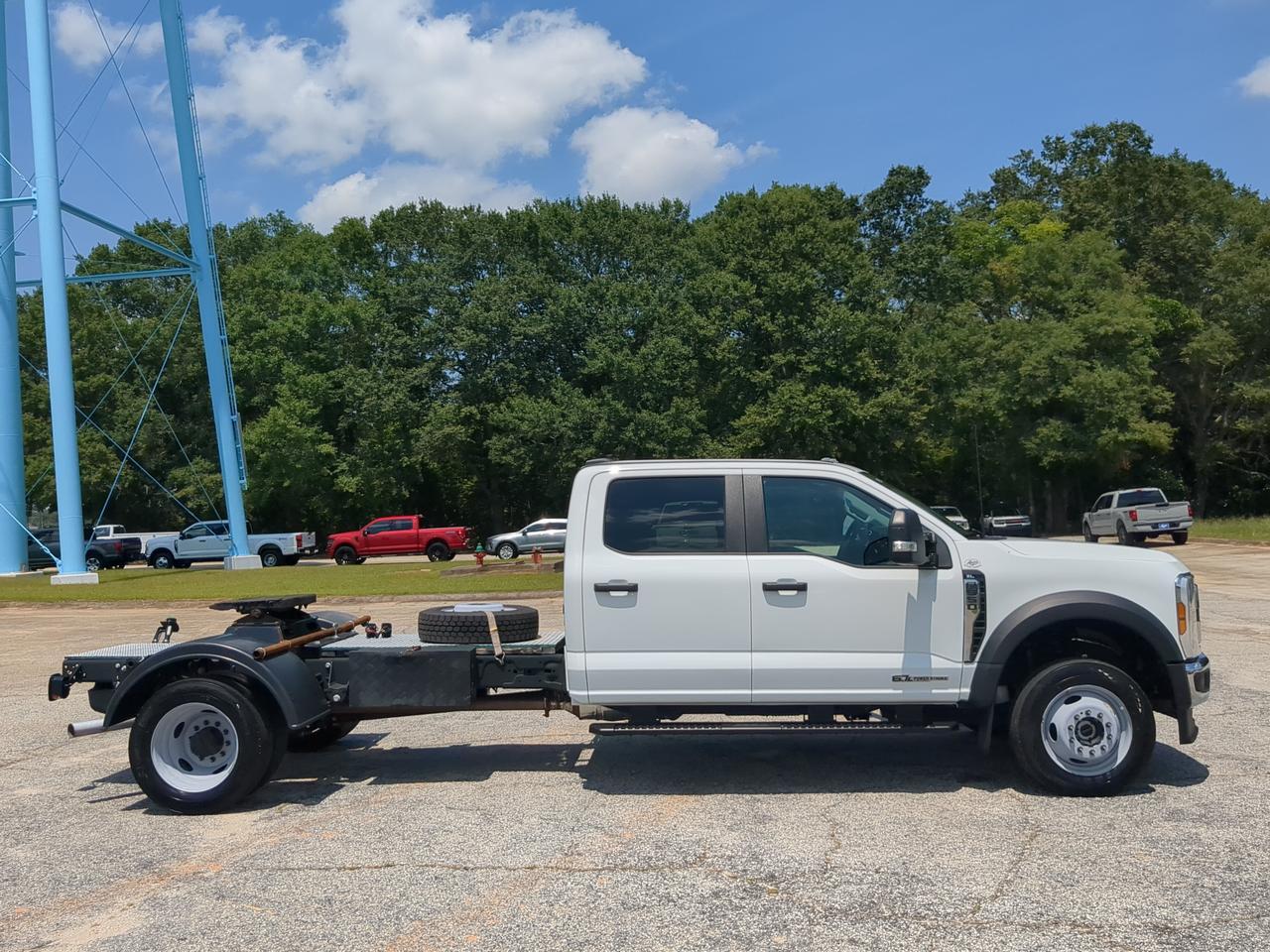 2025 Ford Super Duty F-550 DRW