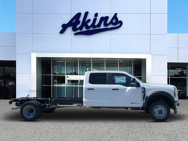 2025 Ford Super Duty F-550 DRW XL