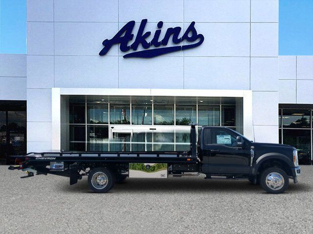 2025 Ford Super Duty F-550 DRW XL