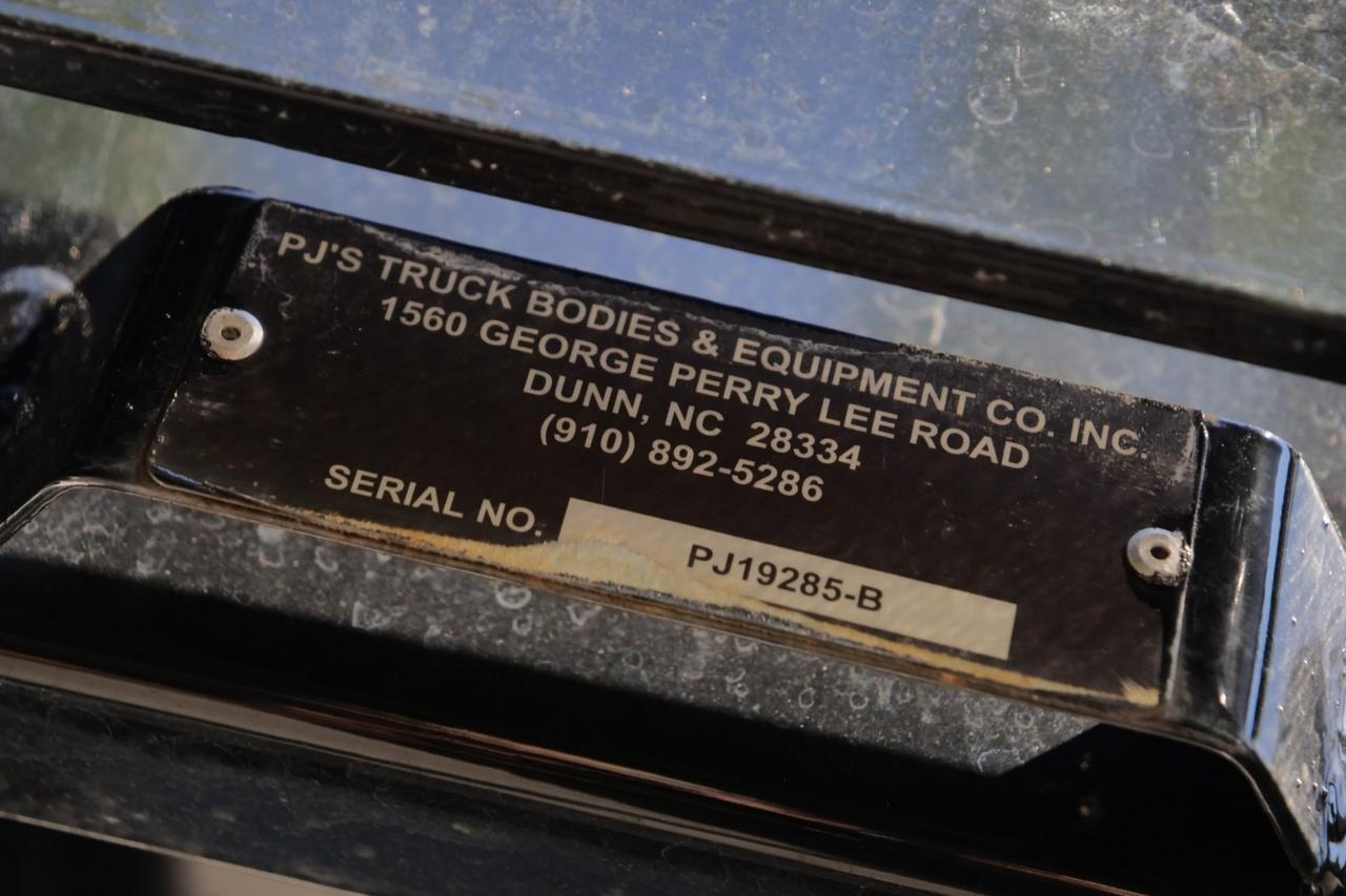 2025 Ford Super Duty F-550 XL 4X4 / DRW / PJ's Truck Bodies Landscape Dump Body High Point NC
