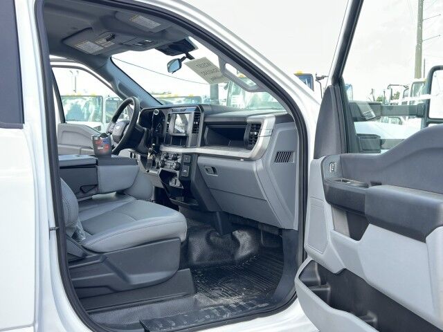 2025 Ford Super Duty F-600 DRW Mechanical Service Truck Tampa FL