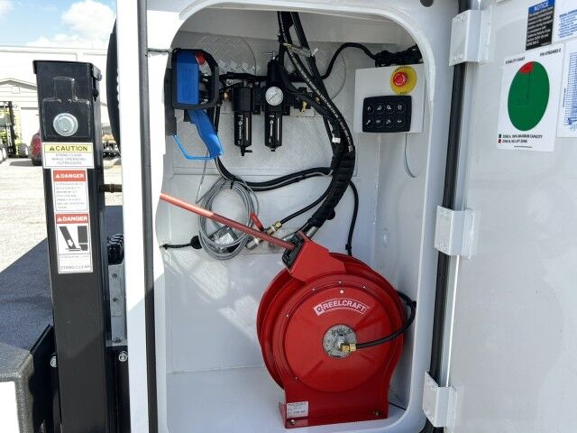 2025 Ford Super Duty F-600 DRW Mechanical Service Truck Tampa FL